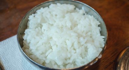 El ingrediente estrella para que el arroz blanco tenga menos calorías