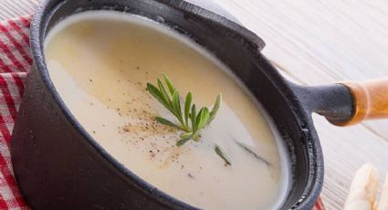 Prepara un atole con galletas maría al estilo mexicano