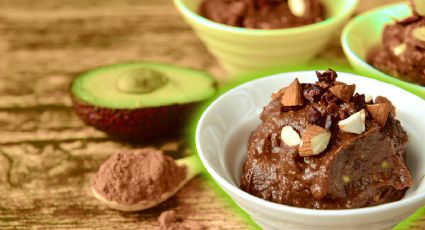 Postre sin horno: Haz un delicioso mousse de chocolate con aguacate en 5 minutos