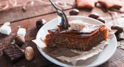 Receta de galletas de chocolate con crocante de almendra; el postre ideal para compartir