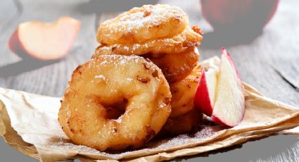 La receta más fácil de buñuelos de manzana para disfrutar de un postre saludable