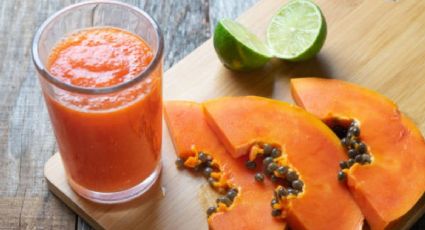 Zumo de Aloe Vera y papaya, la bebida detox ideal para limpiar el colon de forma natural