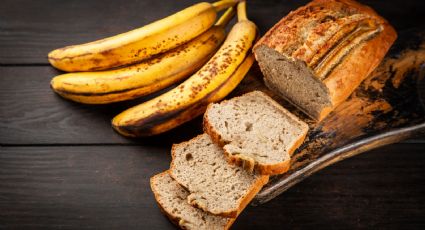 Haz pan de plátano en sartén, el postre saludable y sin horno que te encantará