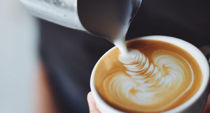 Así puedes lograr una espuma perfecta para tu café sin un vaporizador