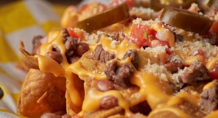 Receta fácil de nachos estilo tex-mex para el picoteo