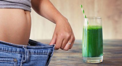 Perfecto para deshinchar el abdomen: prepara un rico zumo verde