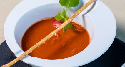 Una sopa sencilla y económica: prepara un delicioso gazpacho