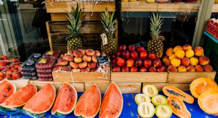 Este es el riesgo principal de comprar fruta ya cortada