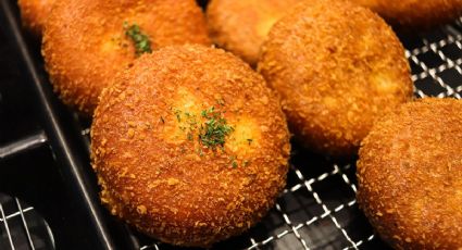 Así se prepara la croqueta perfecta