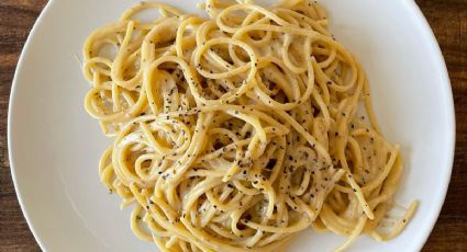 Fácil y express: así puedes preparar unos espaguetis ‘cacio e pepe’ con grana padano