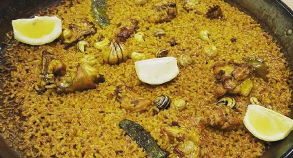 La receta de paella de conejo y caracoles perfecta para disfrutar en familia