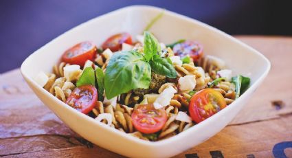 Así puedes preparar una rica pasta fría de atún con pocos ingredientes