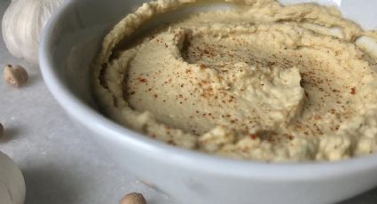 La receta sencilla y deliciosa de hummus de berenjena, ideal para el picoteo