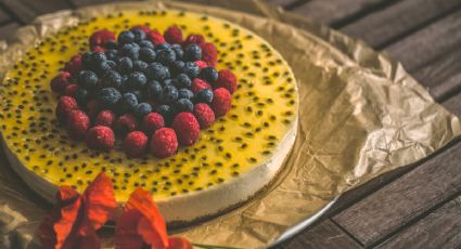 Sin horno: receta de tarta de queso y fruta de la pasión