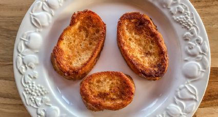 Así se prepara la receta de torrijas de anís de Miquel Antoja