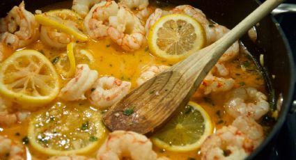 En simples pasos una gran cena, pastas con camarones