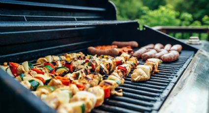 En 20 minutos una cena fabulosa: prepara unos deliciosos pinchos de puerco y piña