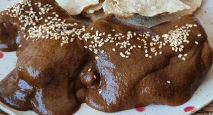 Ideal para los amantes de la cocina mexicana: prepara un delicioso pollo con mole