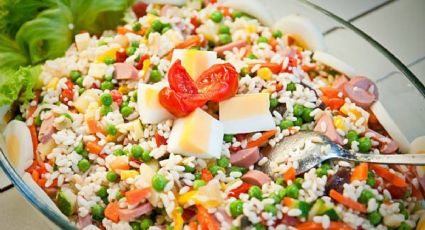 Almuerzo saludable: prepara una ensalada de arroz con tomate y jamón en pocos pasos