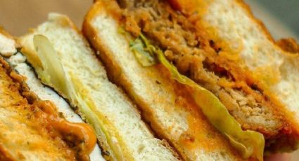 En 5 pasos: prepara un sándwich vegetariano de katsu sando de berenjena