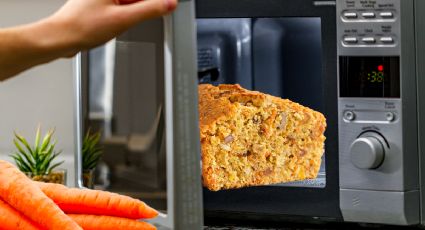 Sin horno: prepara un delicioso y saludable pan de zanahoria al microondas