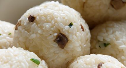 En 20 minutos: prepara unas económicas croquetas de arroz y queso