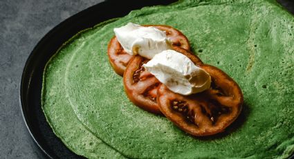 Sin harina de trigo: prepara unos crepes de espinacas para comer dulce o salado