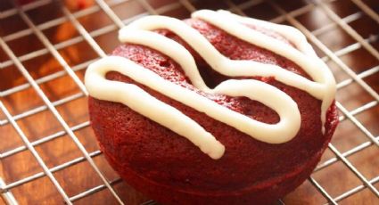 Sin azúcar: aprende a preparar unas sabrosas donuts redvelvet