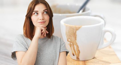 Con 2 ingredientes: esta es la mejor manera de quitar las manchas de café de tus tazas