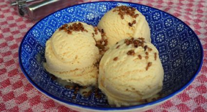 Así puedes preparar helado de manzana asada y coco, en 5 pasos