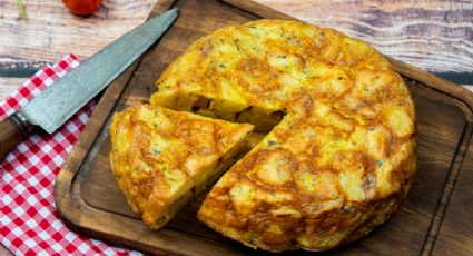 Esta es la razón por la que no debes llevar una tortilla de patatas a la playa en verano
