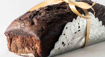 Sin gluten: cocina un jugoso bizcocho de cacao y queso crema
