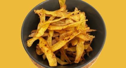 Aprende cómo hacer chips de cáscara de patata frita, ideal para el picoteo