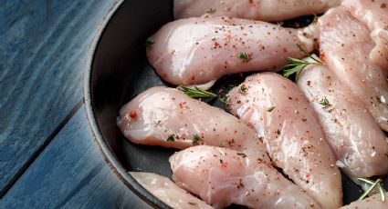 ¿Qué sucede si cocino una pechuga de pollo sin descongelarla?