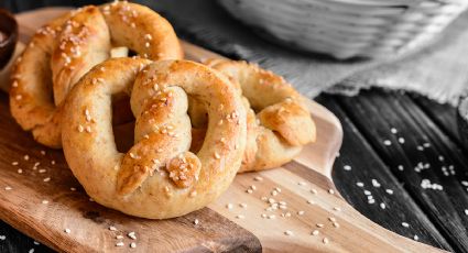 Receta para hacer pretzels, el delicioso pan alemán para celebrar Oktoberfest