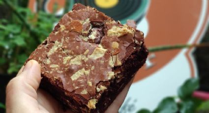 Cómo hacer un brownie de 3 chocolates en 4 pasos