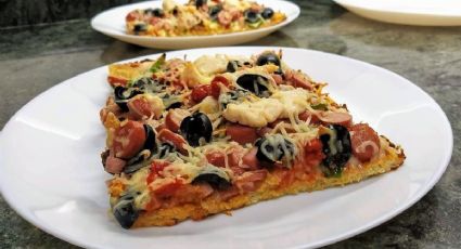 Esta es la mejor manera de hacer una pizza con base de coliflor