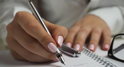 Estos son los 3 diseños de uñas naturales perfectos para ser la mujer más elegante de la oficina