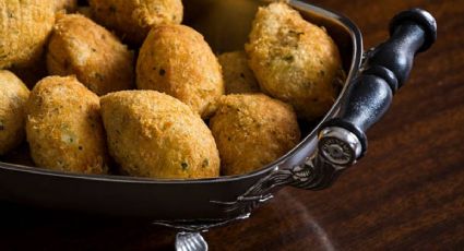Rico y muy simple, prepara unas deliciosas patatas rellenas de pollo