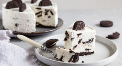 Postre sin horno: Así se prepara la tarta de oreo con queso crema