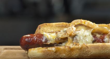 ¿Antojo de hot dogs? La receta con chorizo que te encantará