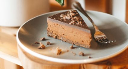 Celebra el día de la tarta de chocolate con esta receta de solo 2 ingredientes