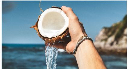 Contén el aliento antes de descubrir porque todo el mundo está tomando agua de coco