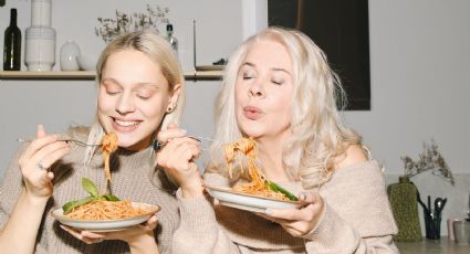 5 alimentos que te ayudan a producir endorfinas, las hormonas de la felicidad