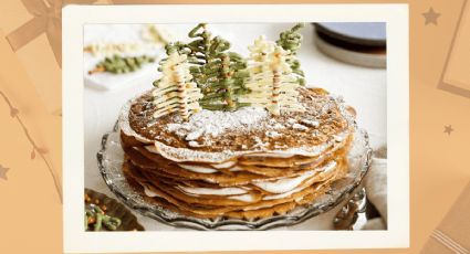 Deleita a tu familia con la receta de esta tarta navideña de crepes de chocolate