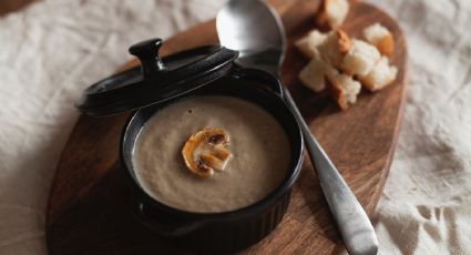 Sopa de hongos mixtos, tu receta perfecta para combatir el frío