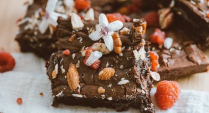 Brownies de menta y chocolate, el postre con sabor a bastón de caramelo