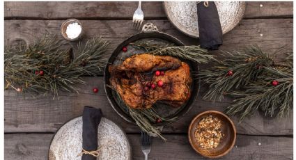 Sorprende a todos con esta receta de pavo navideño hecho en el microondas