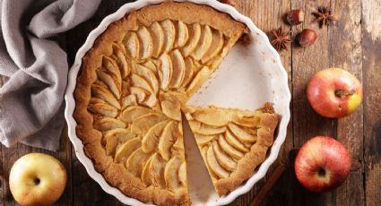 La mejor receta para preparar una tarta de manzana con hojaldre y crema pastelera