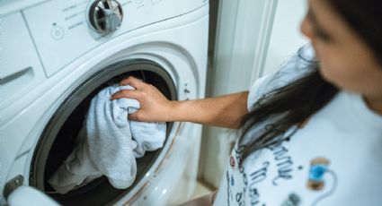 Descubre el truco con aluminio para que la ropa no se maltrate en la lavadora